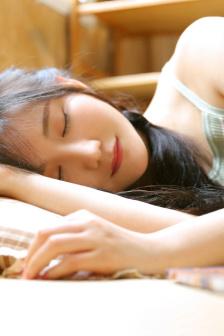日本窝窝妺在线观看视频
